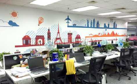 陇川教你设计办公室墙绘的方法。