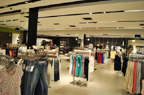 陇川商场里的店面怎么装修？